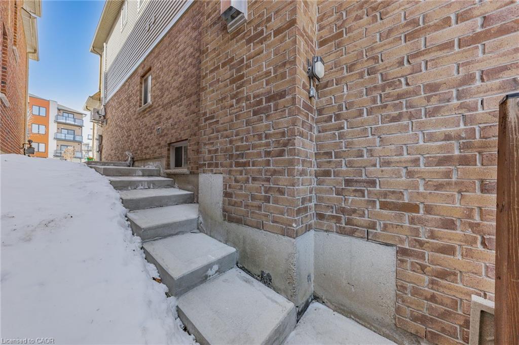 Lower-7 South Creek Drive, Kitchener, ON, N2R 0B3 photo 4