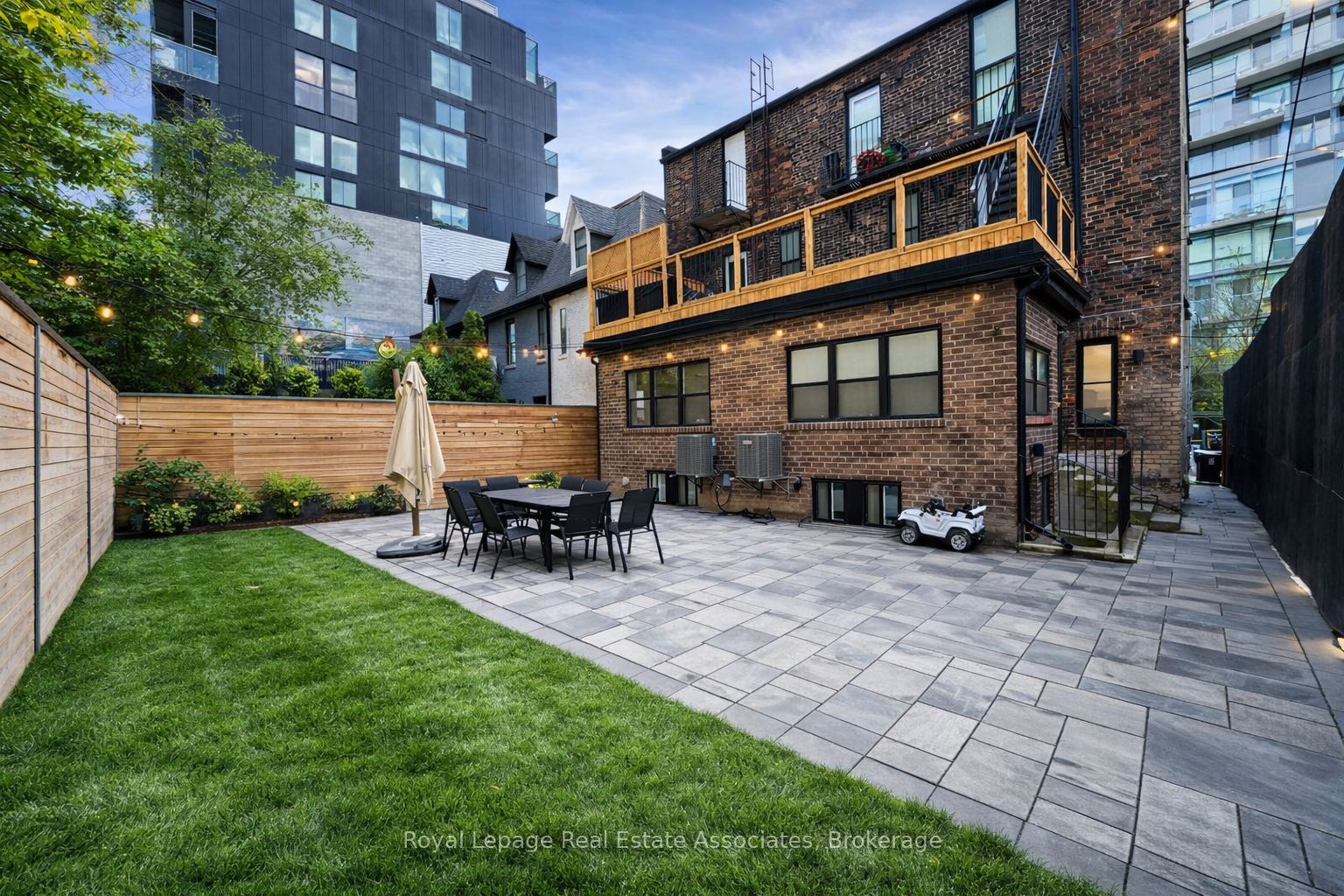 Rear Yard-56 Stewart Street, Toronto, ON, M5V 1H6