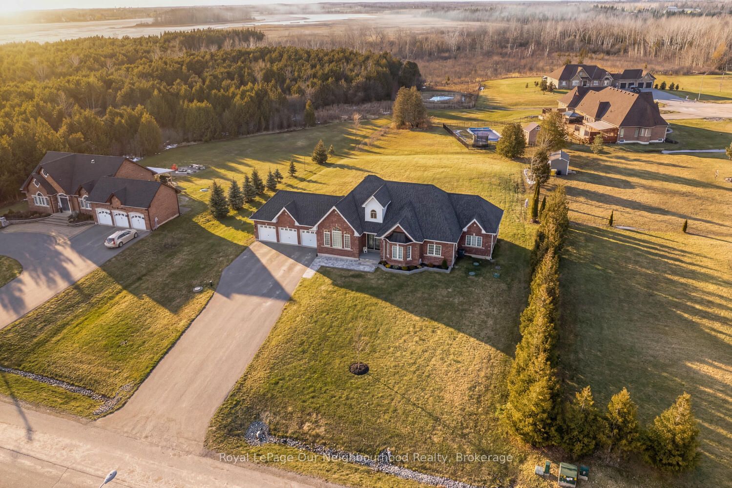 Additional image 2 of 47 Songbird Crescent, Kawartha Lakes, ON, K9V 0A9