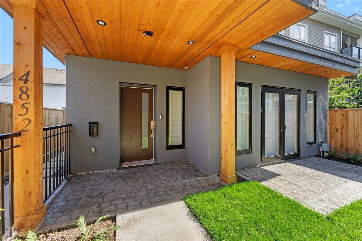 Additional image 2 of 4852 Slocan Street, Vancouver, BC, V5R 2A3