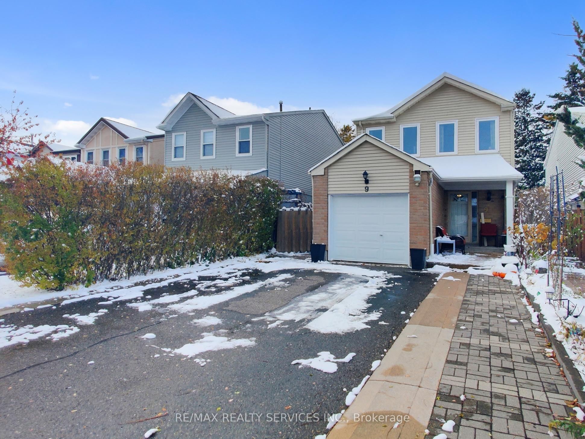 Additional image 3 of 9 Malabar Crescent, Brampton, ON, L6S 3X6