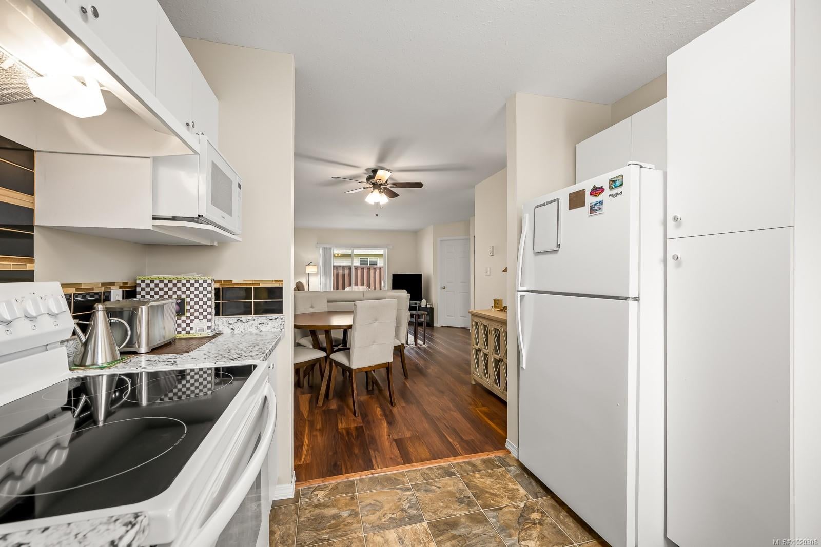 3-2197 Murrelet Drive, Comox, BC, V9M 3Y1 photo 4