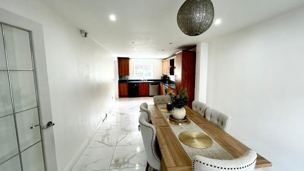 Additional image 8 of York Crescent, West Bromwich, B70