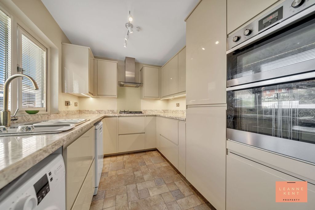 2 bed semi-detached bungalow for saleCherry Tree Close, Bedwas, Caerphilly CF83