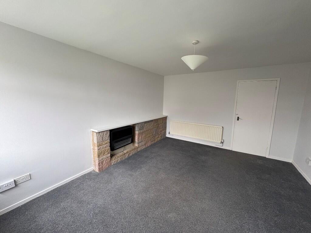 Roslin Close, Bromsgrove, Worcestershire, B60 photo 5