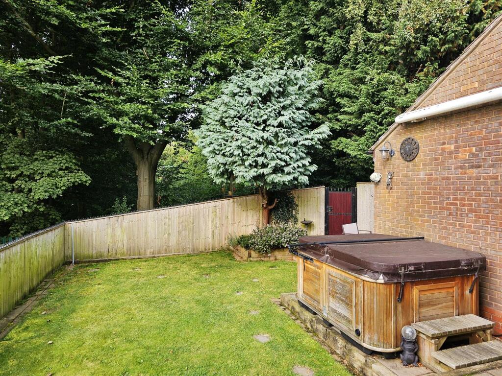 Additional image 21 of Willetts Drive, Halesowen, West Midlands