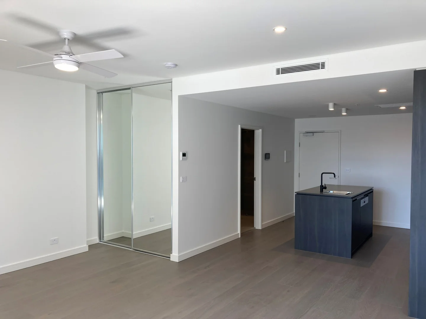 Additional image 6 of 604/509 Hunter St, Newcastle NSW 2300