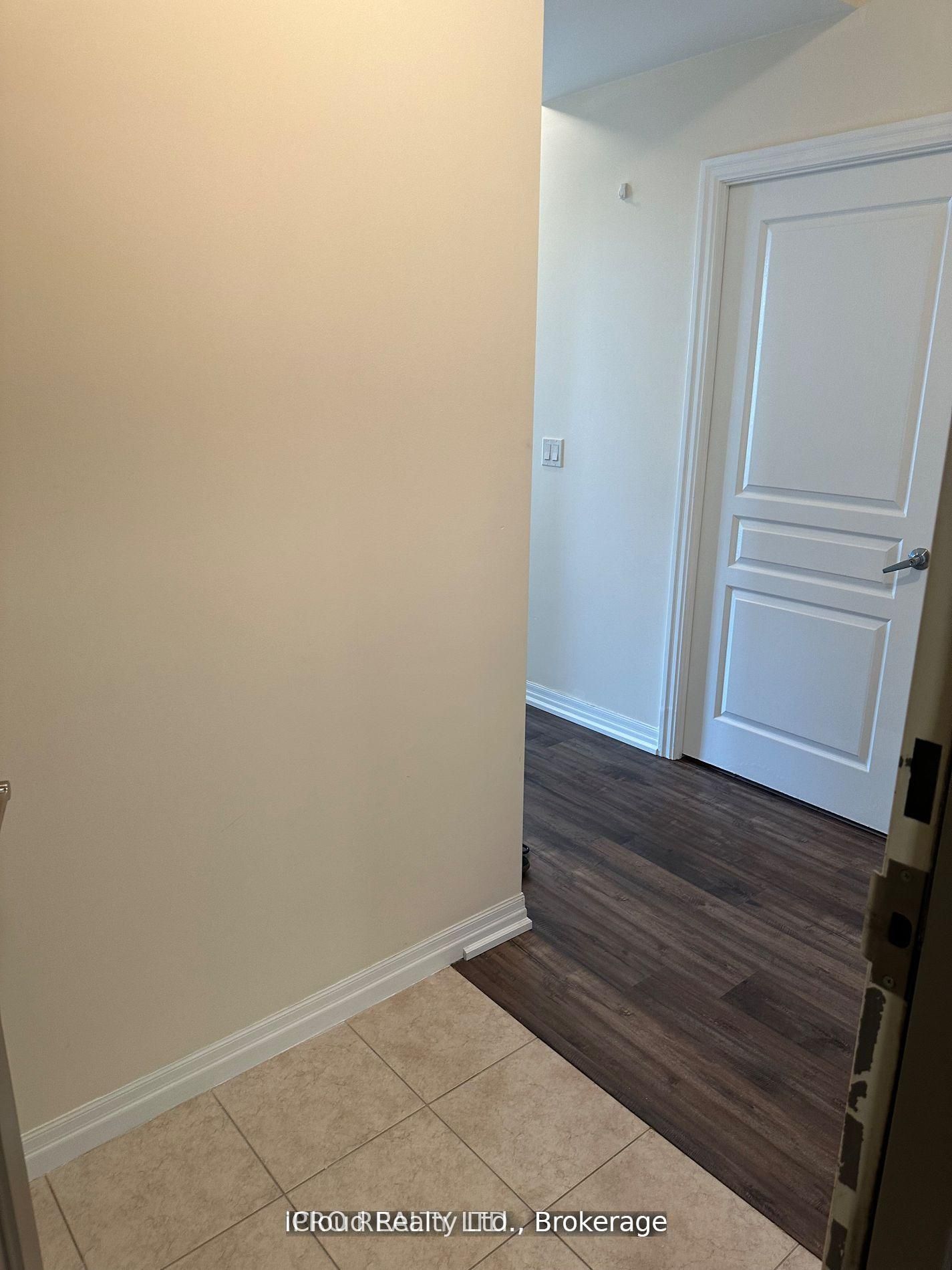 Additional image 4 of 2710-225 Webb Drive, Mississauga, ON, L5B 4P2