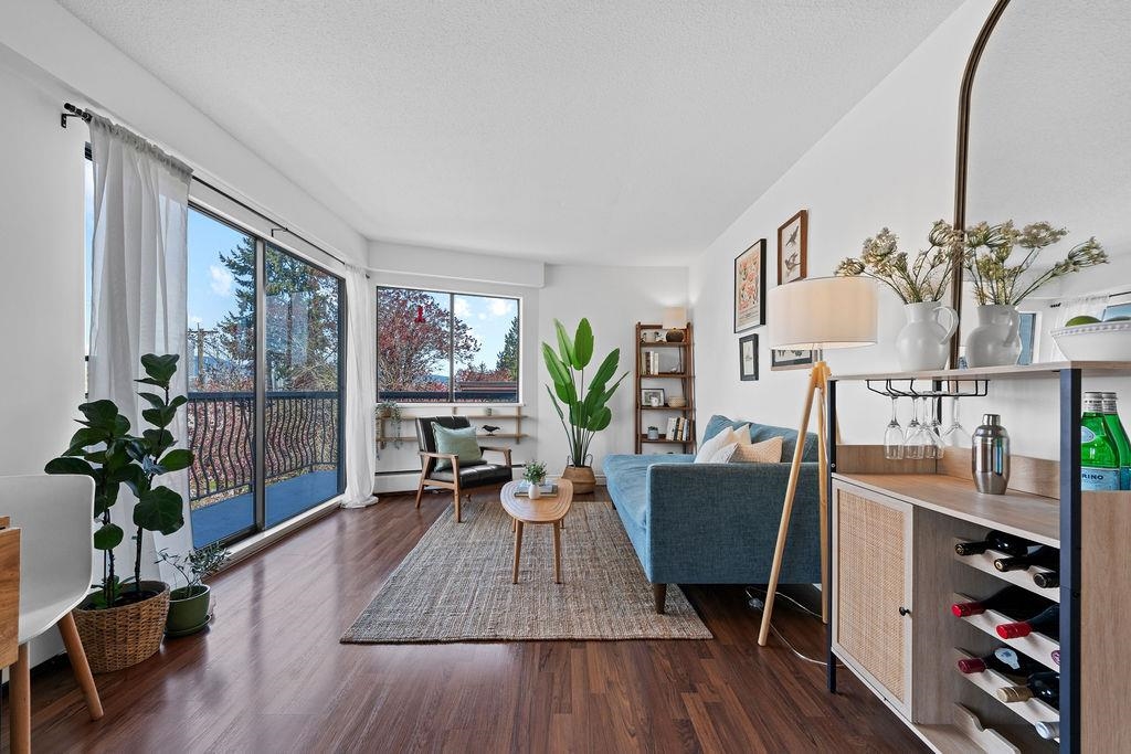 305-2330 Maple Street, Vancouver, BC, V6J 3T6