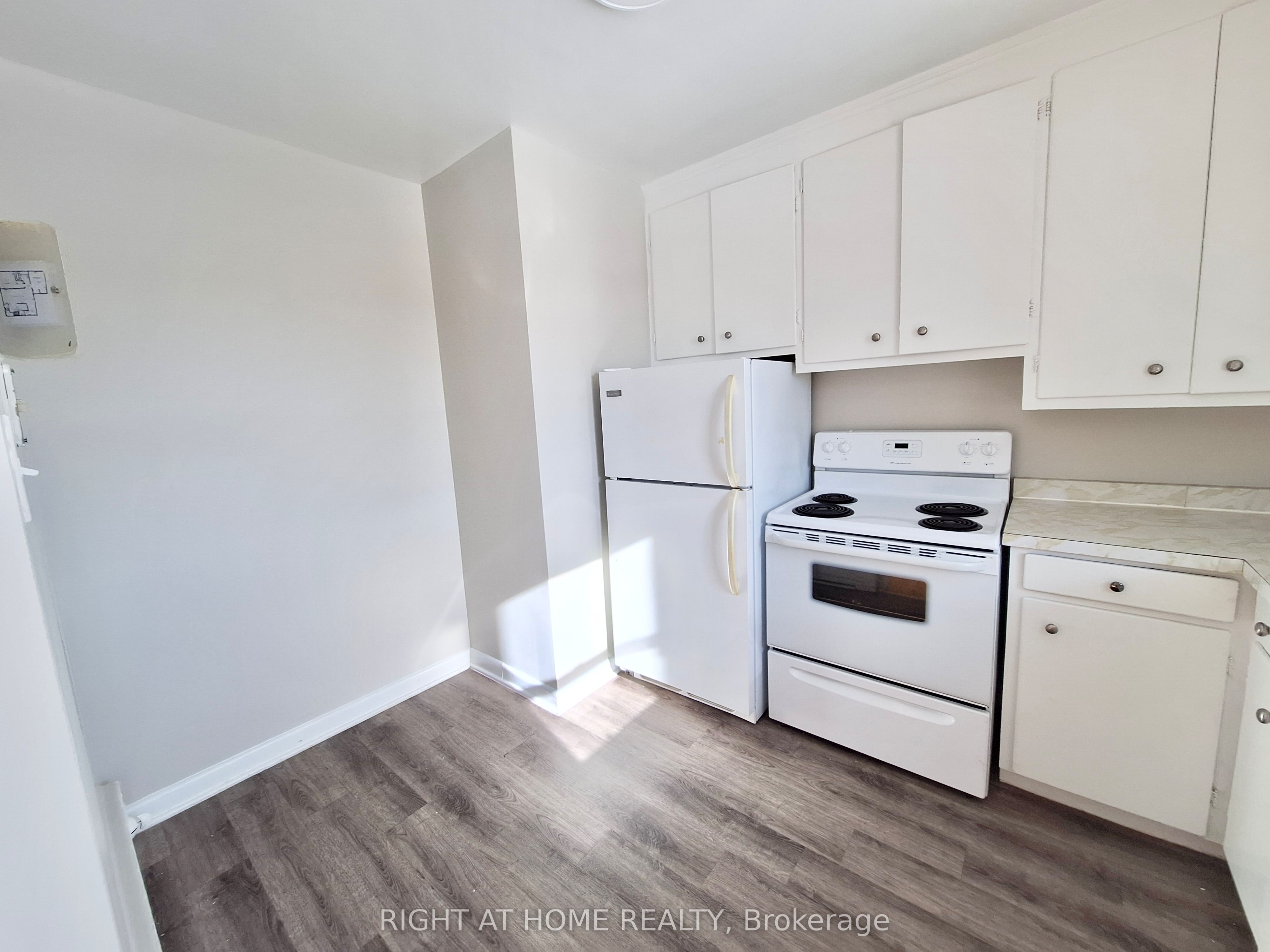 Additional image 6 of 105-1 Osler Court, Hamilton, ON, L9H 4L2