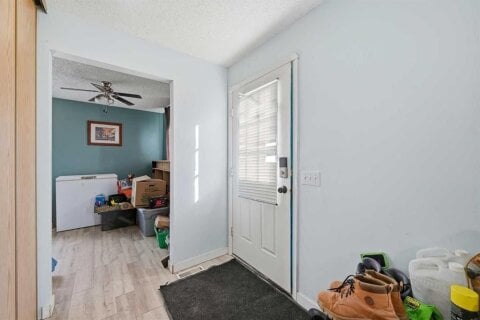 Additional image 8 of 128 Ridgegate Way SW, Airdrie, AB, T4B1A9