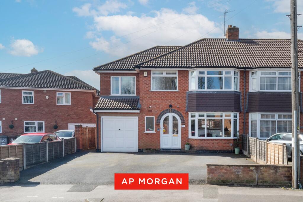Lawnswood Avenue, Shirley, Solihull, West Midlands, B90