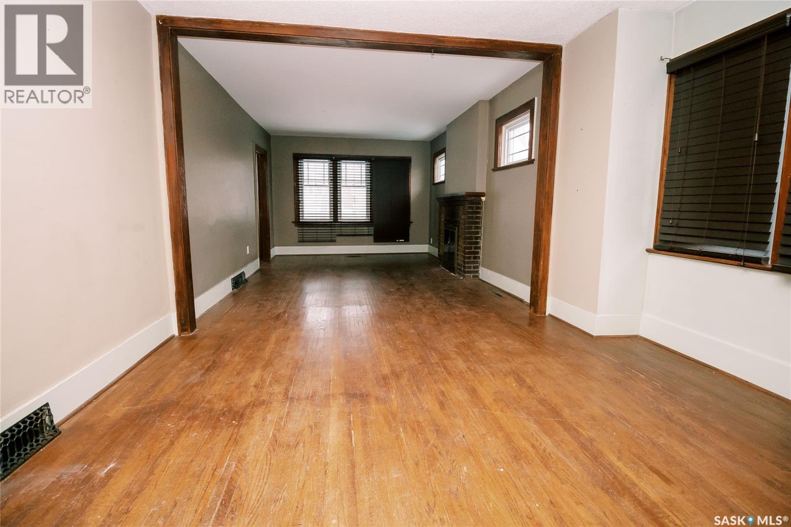 Additional image 2 of 105 28th Street, Saskatoon, SK, S7L0K1