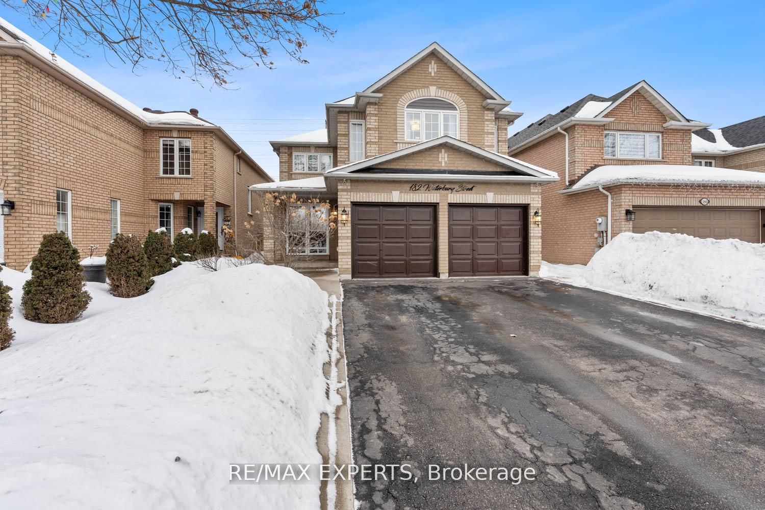 182 Waterbury Street, Caledon, ON, L7E 2H9