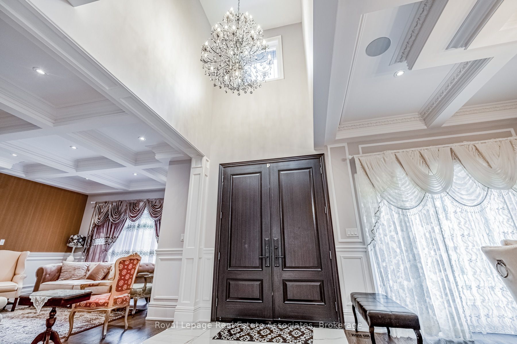 Additional image 4 of 96 Elmcrest Road, Toronto, ON, M9C 3R9