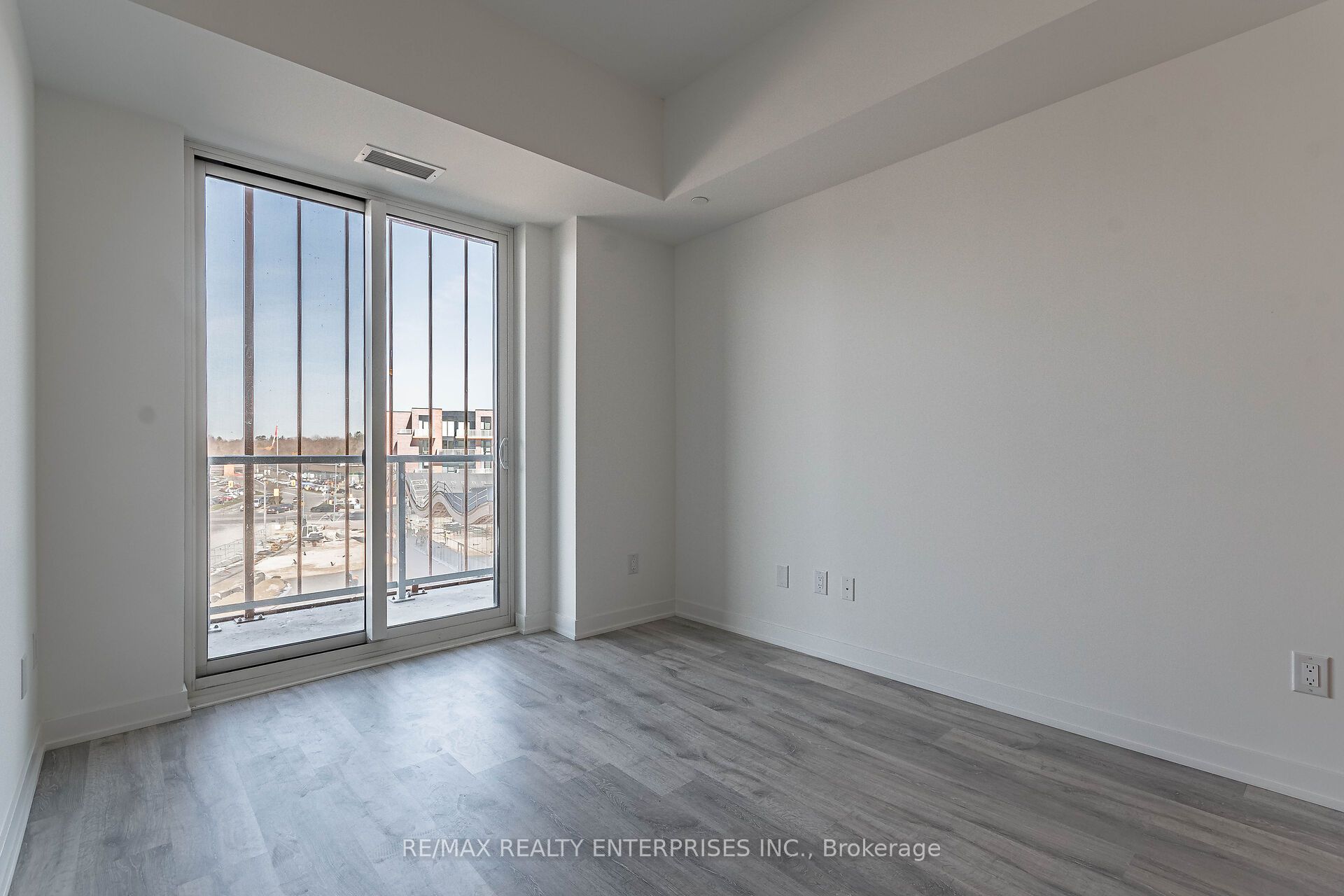 Additional image 4 of 422-220 Missinnihe Way, Mississauga, ON, L5H 0A9