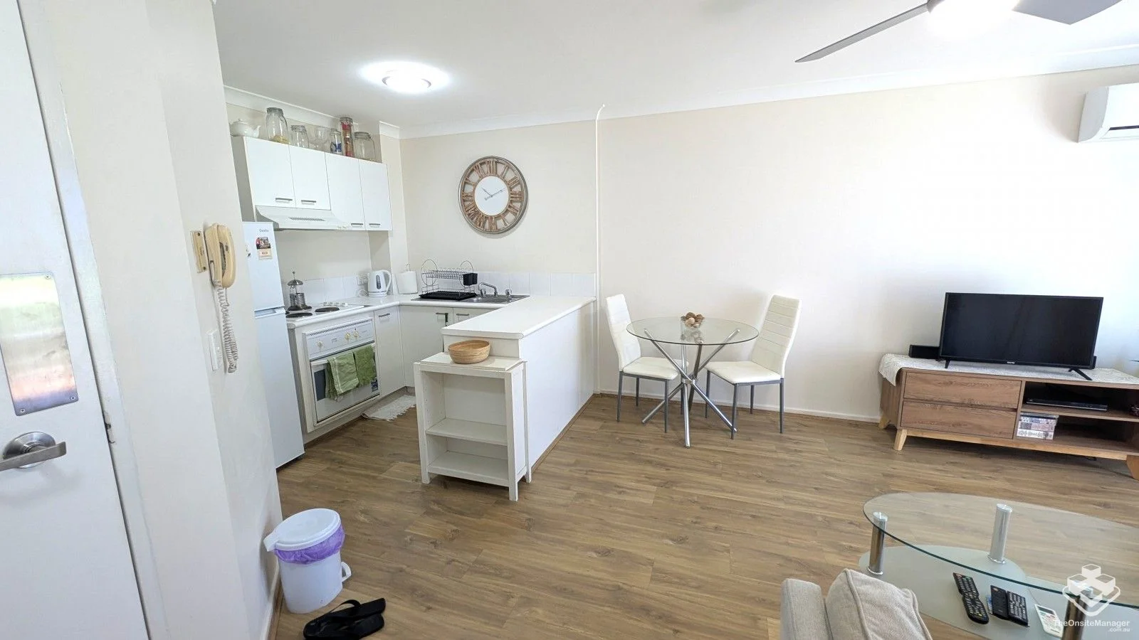 Additional image 3 of ID:21165924/35 Palm Avenue, Surfers Paradise QLD 4217