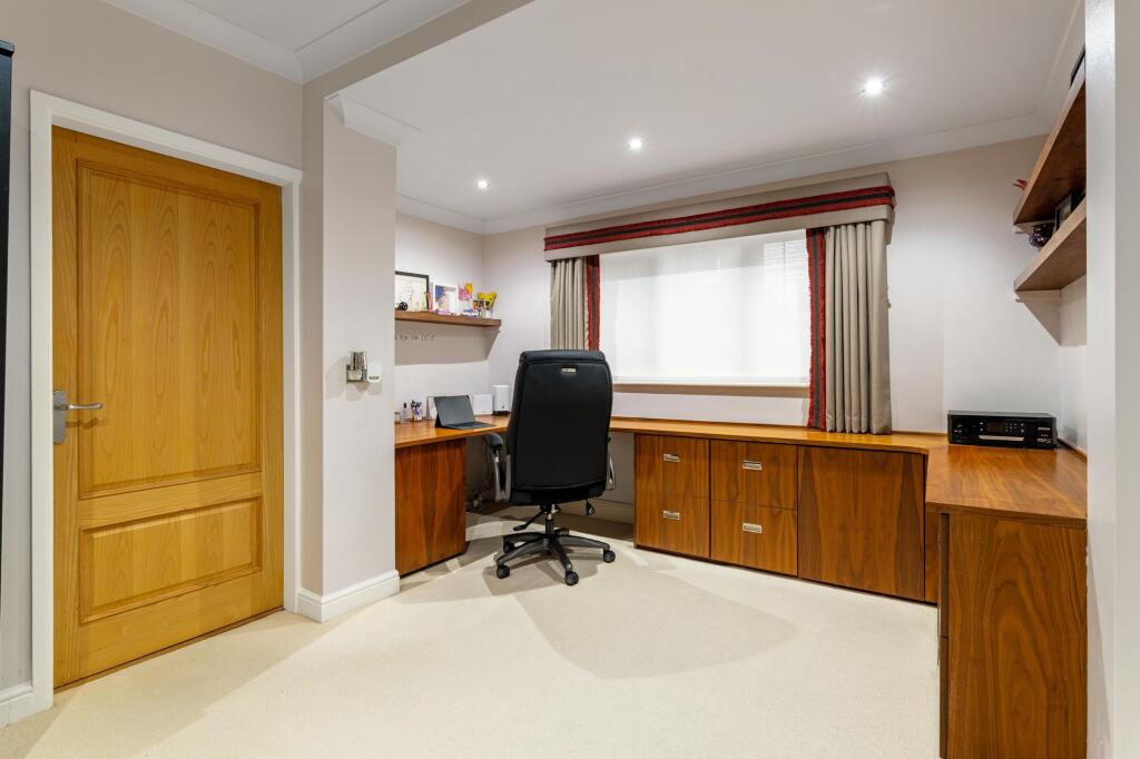 Additional image 18 of Wentworth Road, Four Oaks Estate, B74