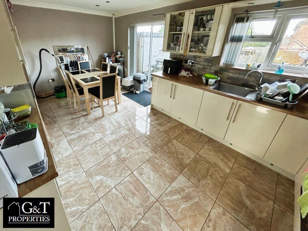 Wheatsheaf Road, Tividale, Oldbury photo 5