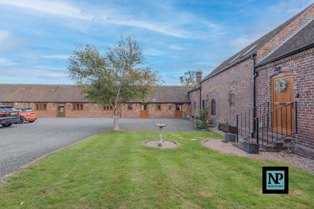 Kingsbury, Slateley Courtyard, B78 photo 3