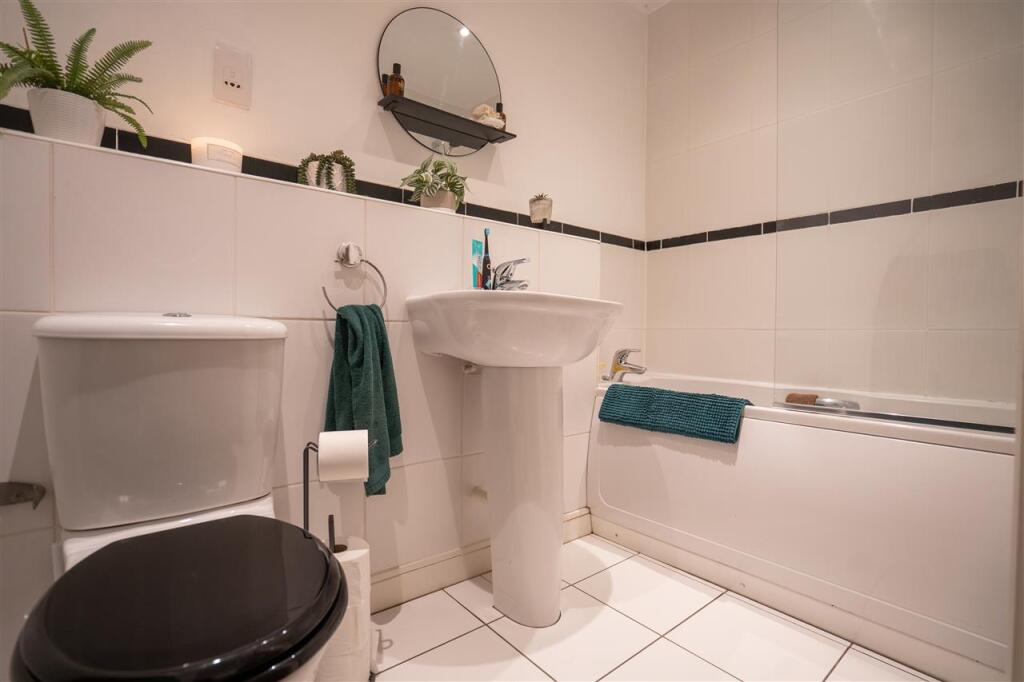 Additional image 9 of Cornwood House, 16 Hutchings, Solihull