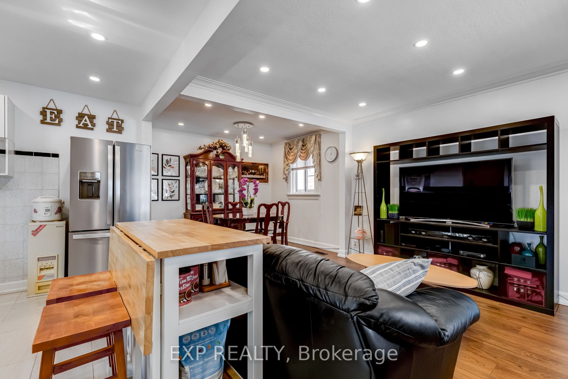Additional image 5 of 436 Oakwood Avenue, Toronto, ON, M6E 2W5