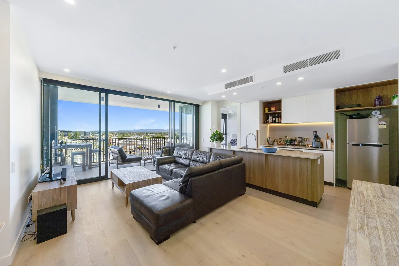 Additional image 5 of 705/43 Peerless Avenue, Mermaid Beach QLD 4218