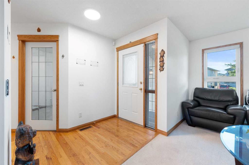 Additional image 4 of 43 Edgebrook Cove NW, Calgary, AB, T3A 5N5