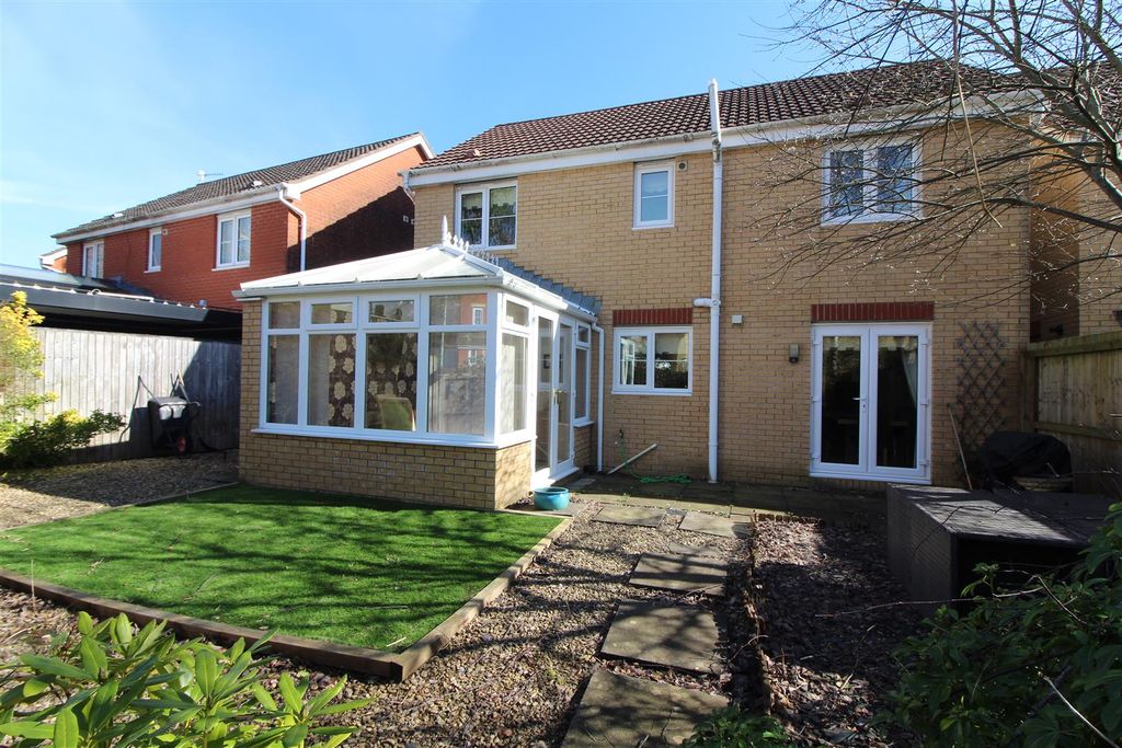 Additional image 2 of 5 bed detached house for salePwll Yr Allt, Pengam, Hengoed CF82