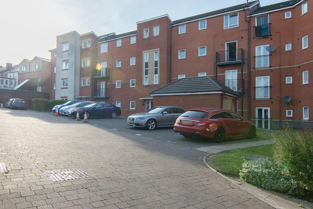 194 Cape Hill, Birmingham, B66