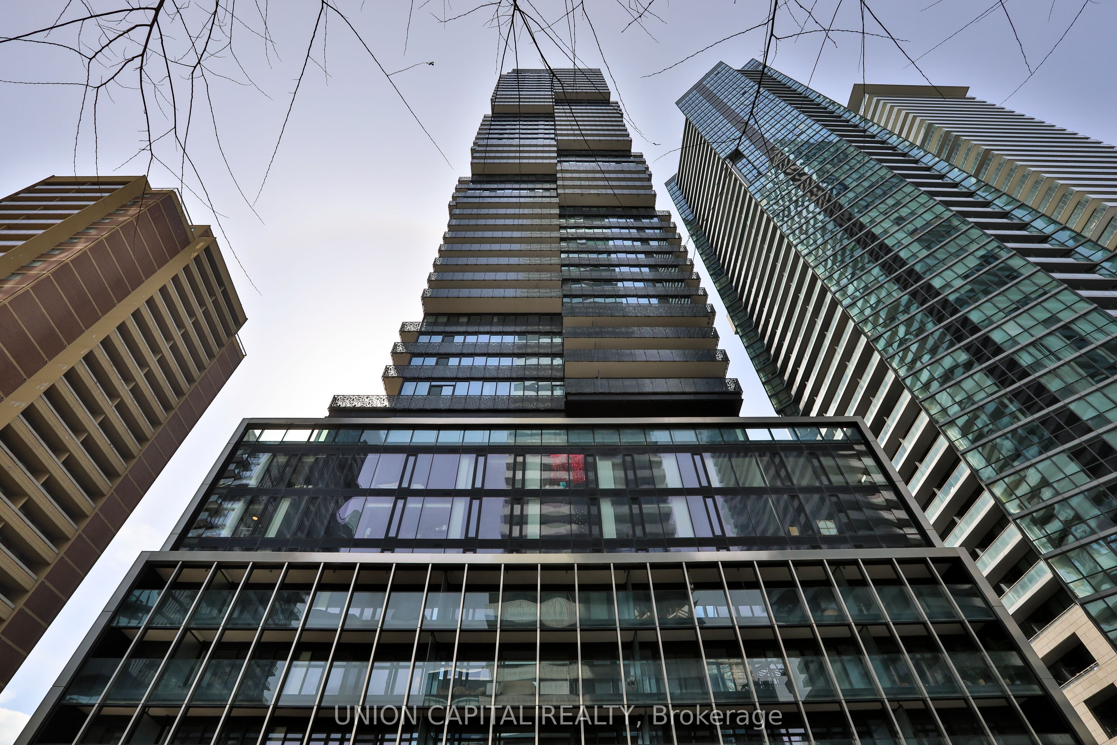 1406-55 Charles Street E, Toronto, ON, M4Y 0J1