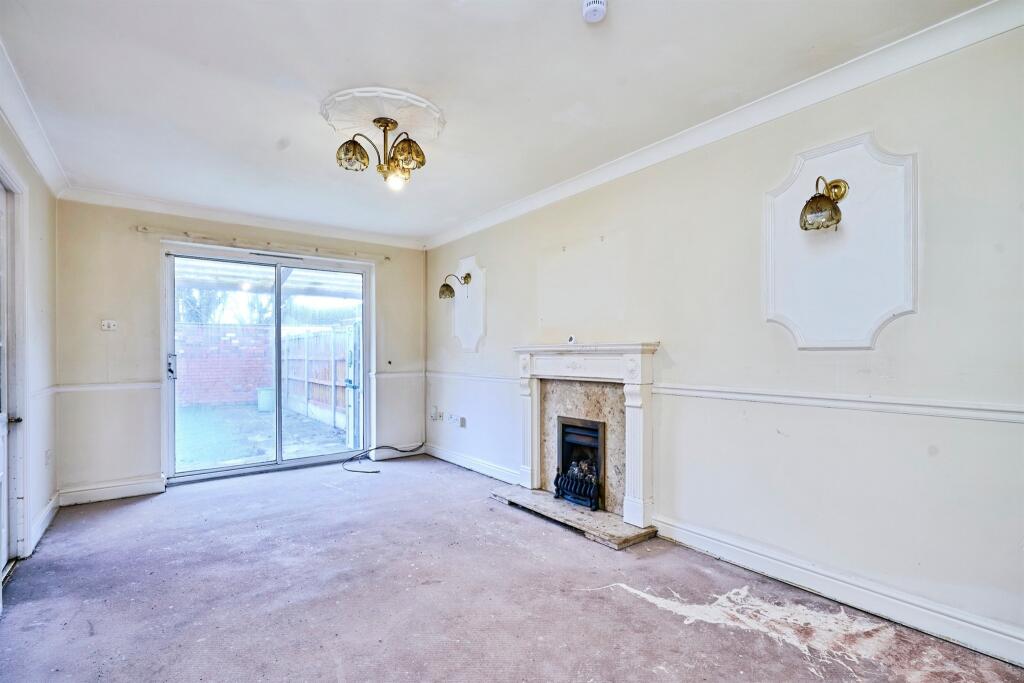 Arbor Court, West Bromwich photo 3