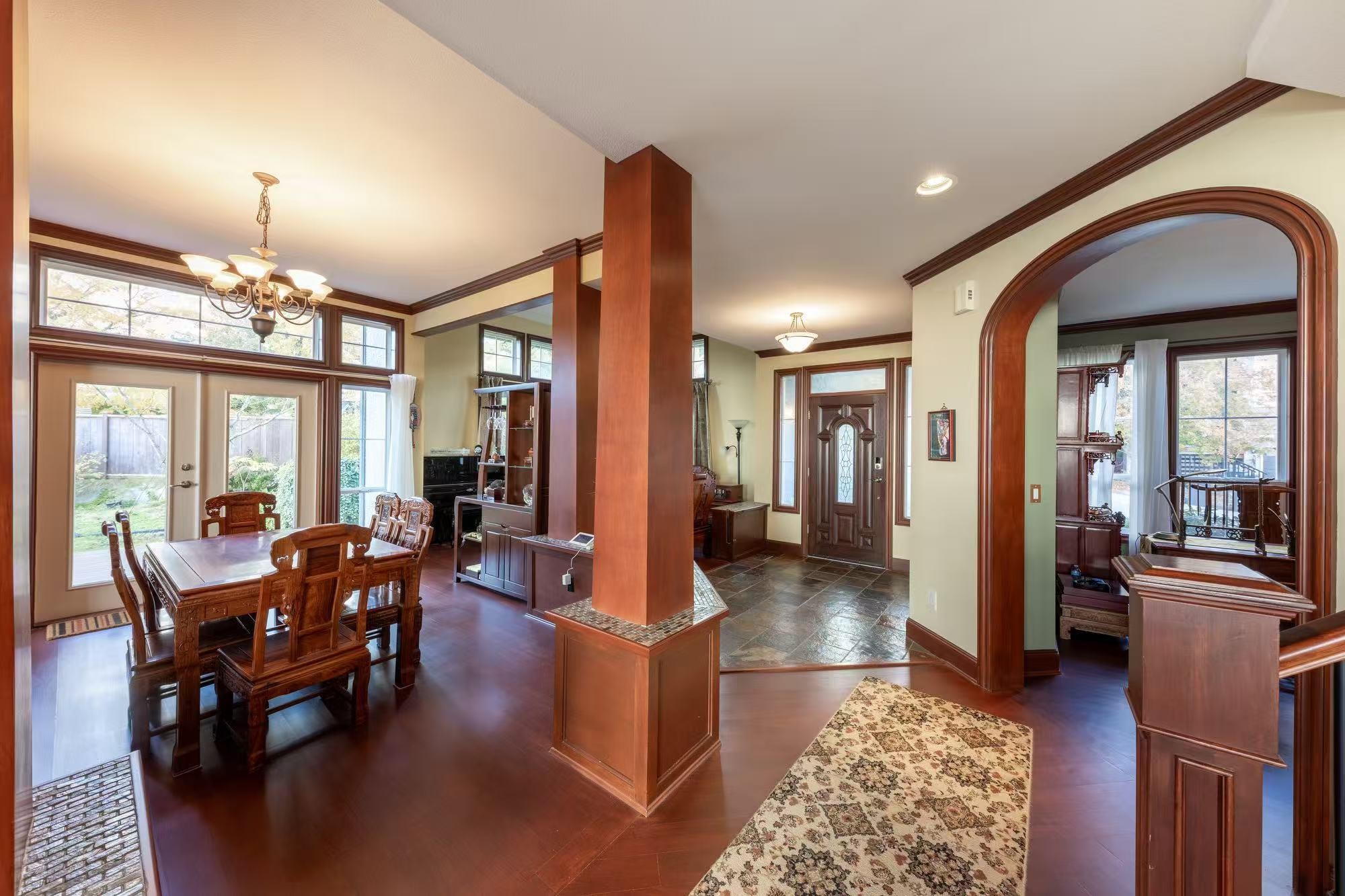 23 Fernway Drive, Port Moody, BC, V3H 5H7 photo 2