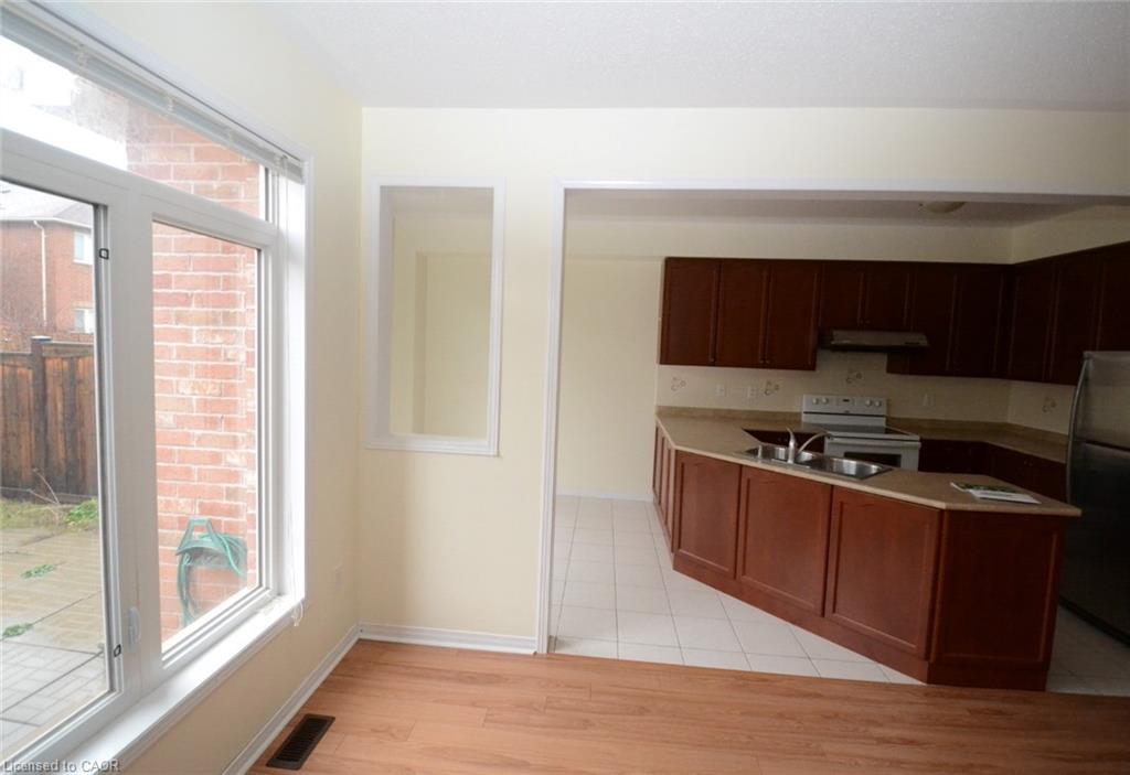 Additional image 3 of 5156 Angel Stone Drive, Mississauga, ON, L5M 0L4