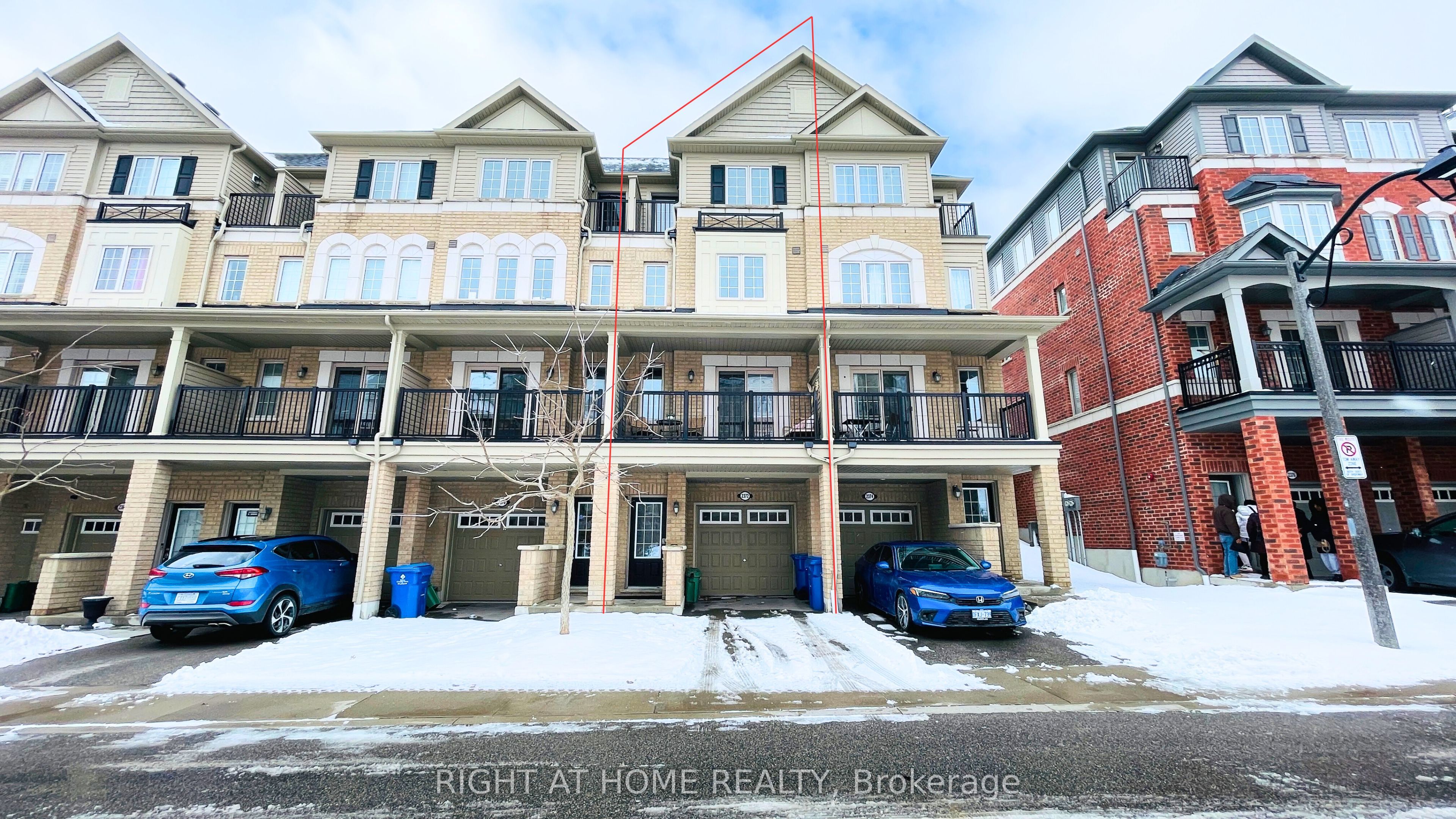 2372 Chevron Prince Path, Oshawa, ON, L1L 0K9 photo 2