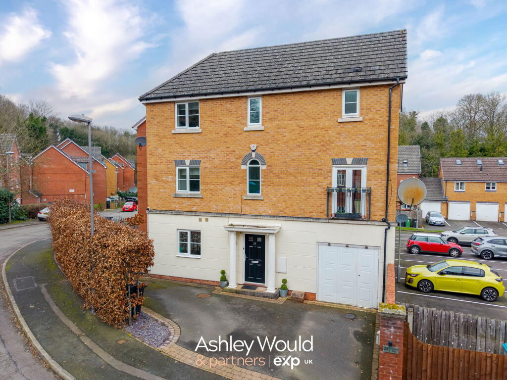 Clancey Way, Halesowen, B63 3UX