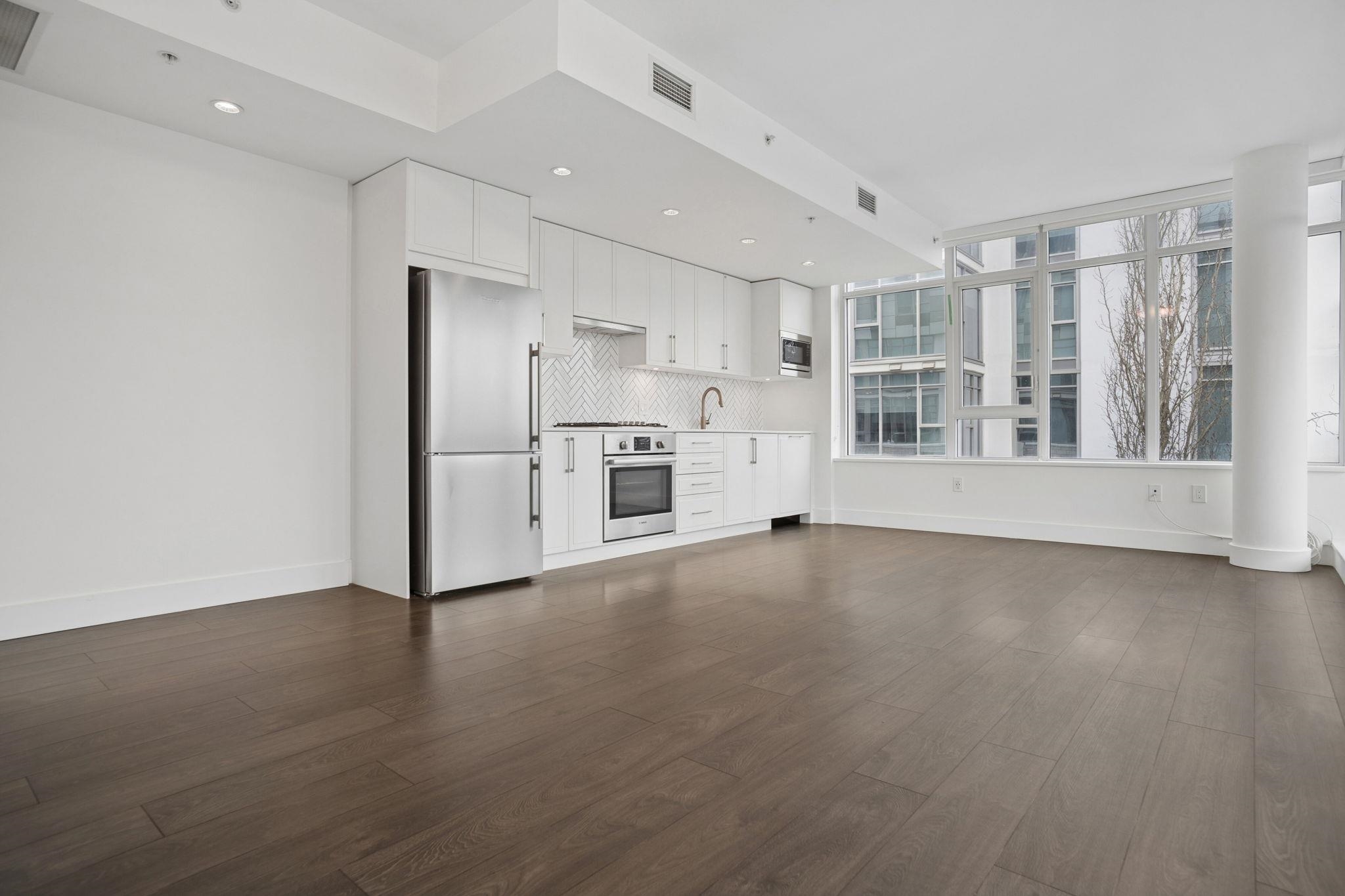 Additional image 3 of 302-2455 Kingsway , Vancouver, BC, V5R 5G8