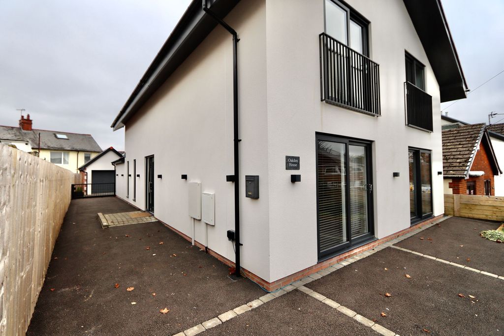 Additional image 9 of 4 bed detached house for saleGwerthonor Lane, Gilfach CF81