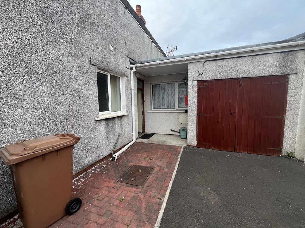 Additional image 3 of 3 bed semi-detached bungalow for saleHengoed Road, Penpedairheol CF82