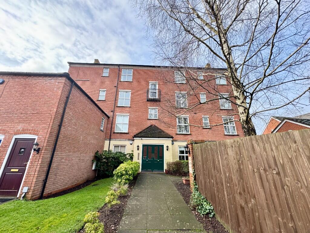Dickens Heath Road, B90