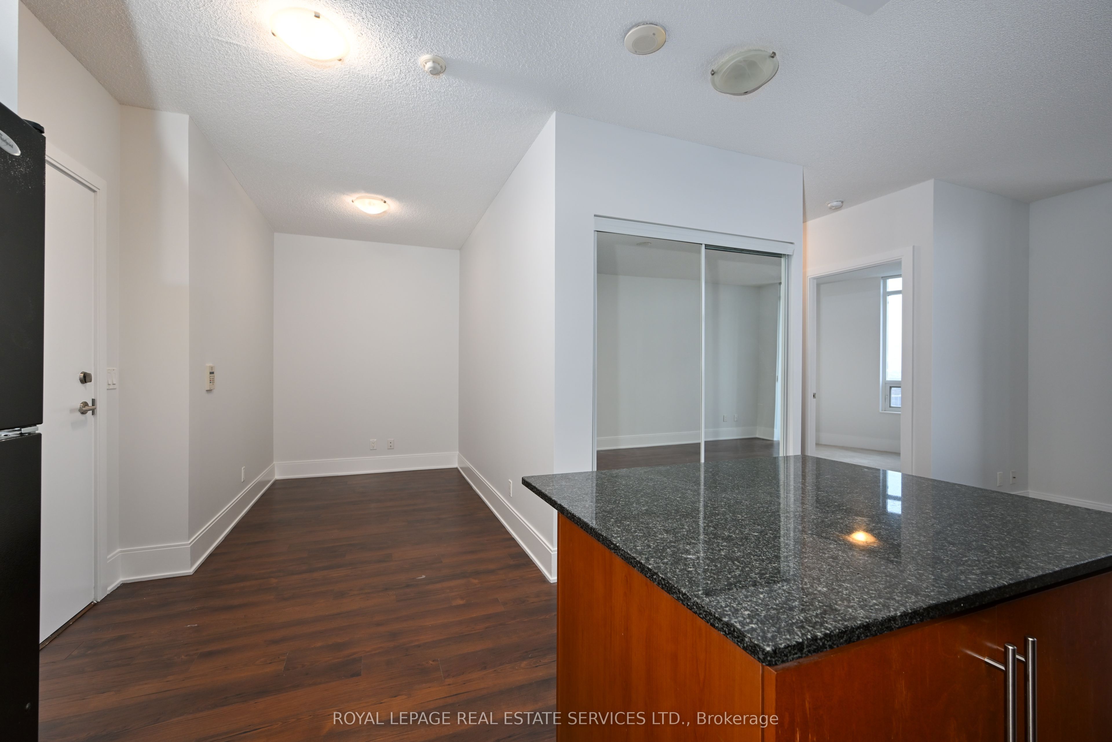Additional image 6 of 2305-330 Burnhamthorpe Road W, Mississauga, ON, L5B 0E1