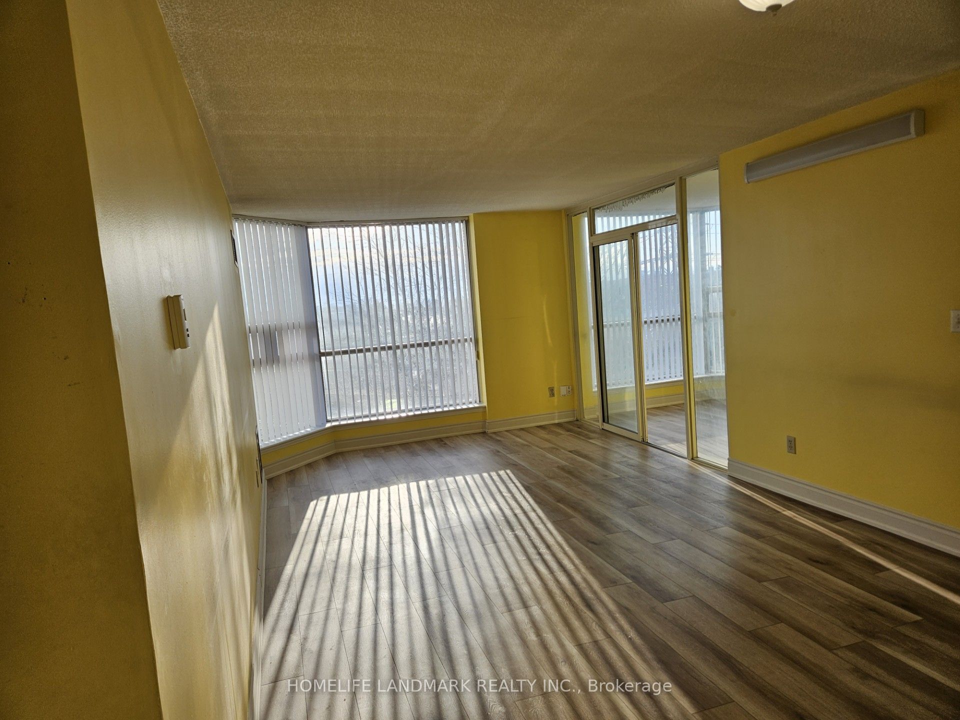 Additional image 2 of 605-2460 Eglinton Avenue E, Toronto, ON, M1K 5J7