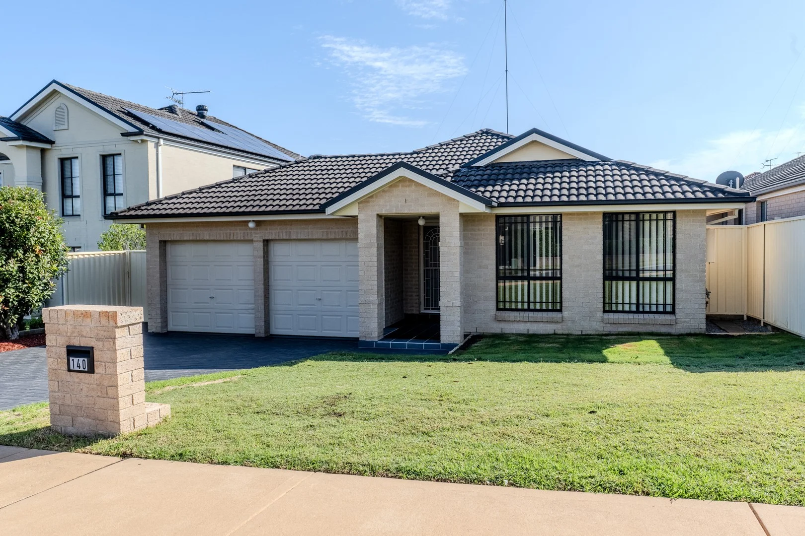 140 Ridgetop Drive, Glenmore Park NSW 2745