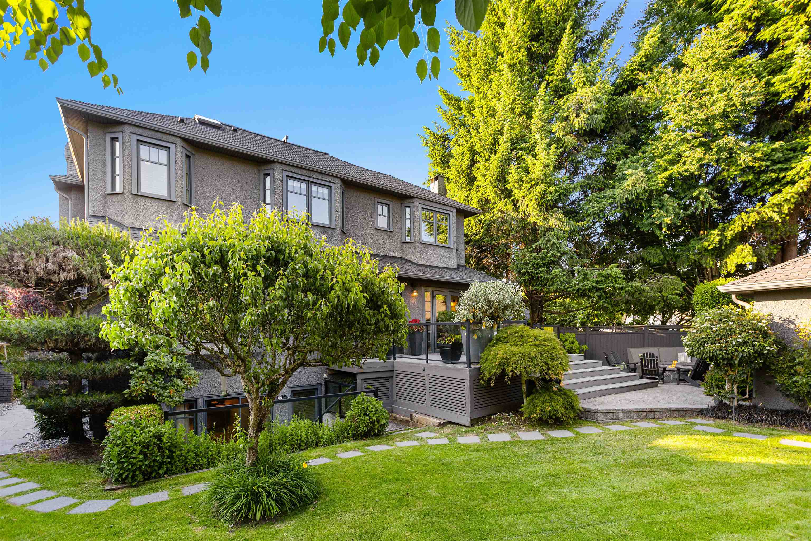 Additional image 4 of 2318 Oliver Crescent, Vancouver, BC, V6L 1S5