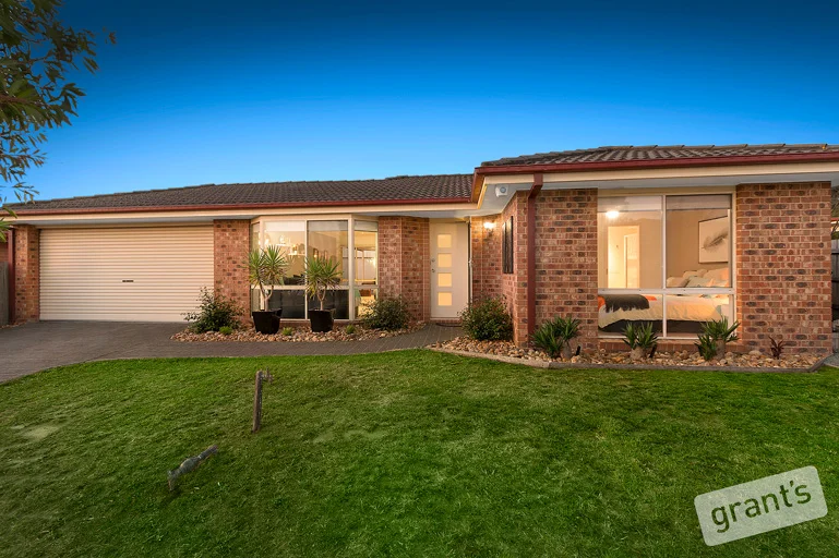 6 Hatten Place, Berwick VIC 3806