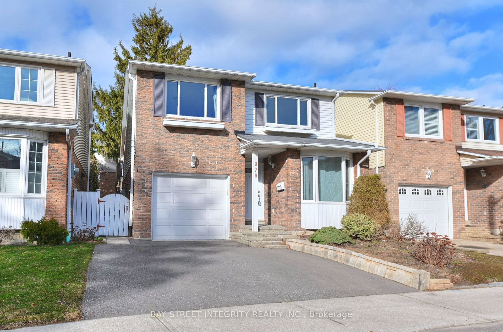 Additional image 2 of 976 Raintree Lane, Mississauga, ON, L5H 3Y6