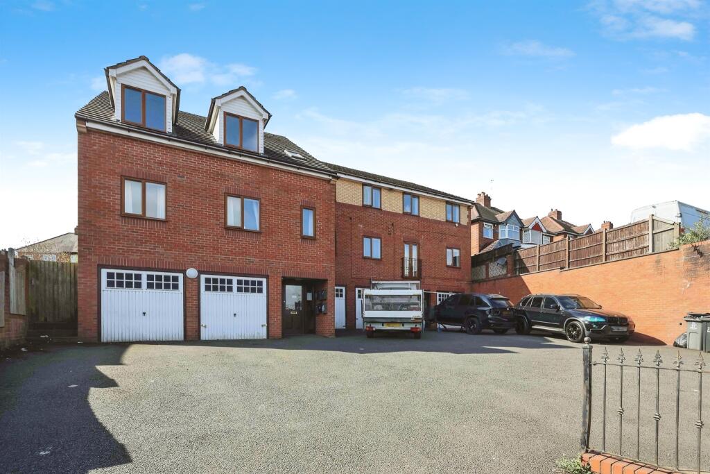New Birmingham Road, Tividale, Oldbury