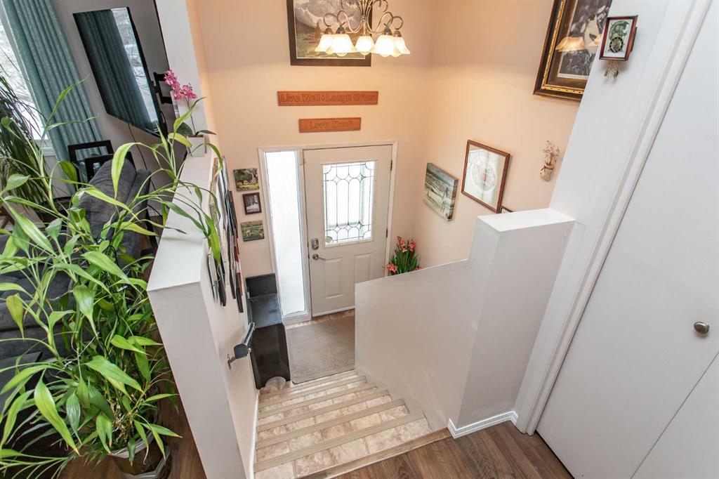 Additional image 3 of 10 Patterson Crescent, Red Deer, AB, T4P 1J5