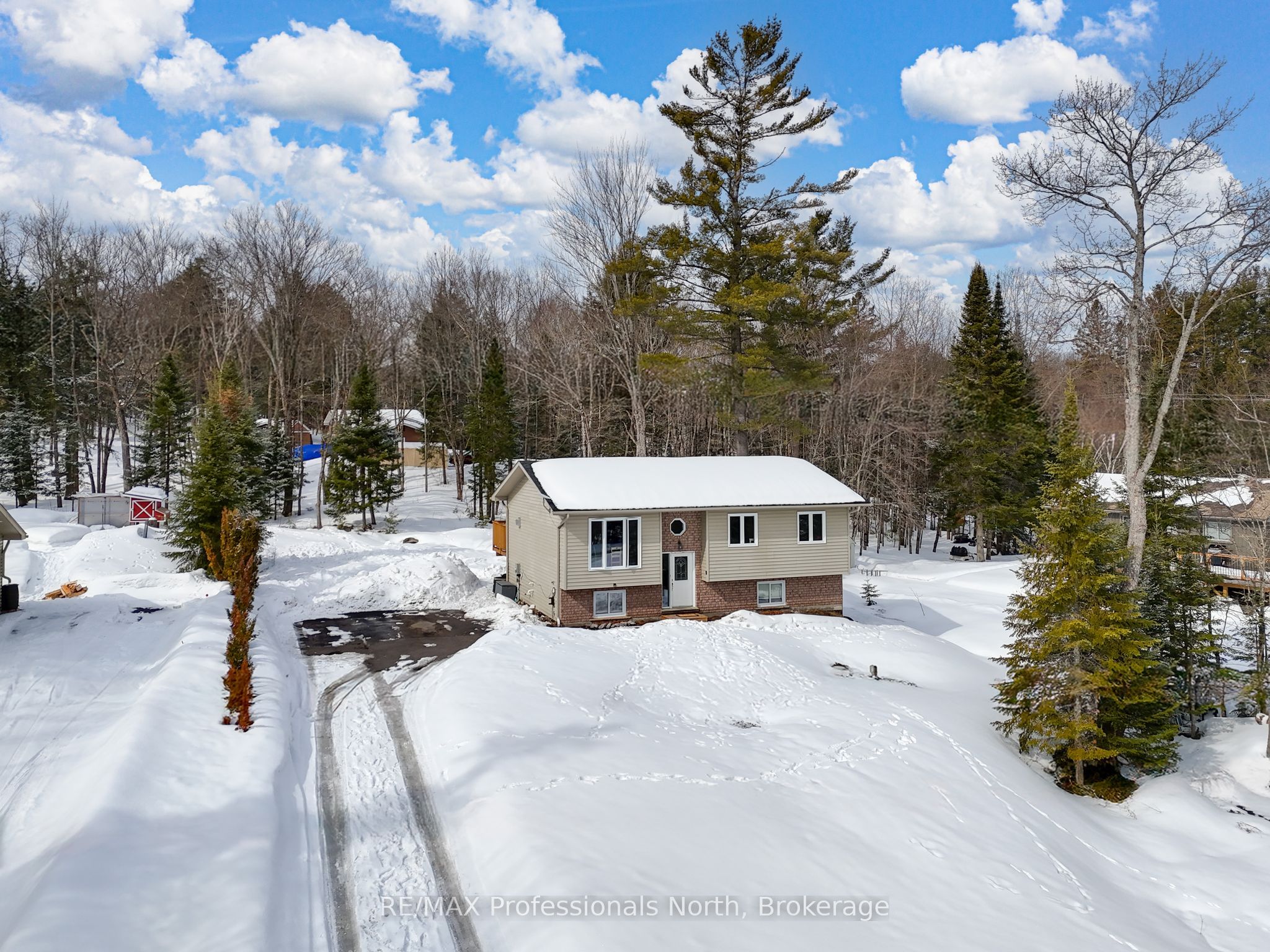 Additional image 2 of 1036 Post Road, Bracebridge, ON, P1L 1W9