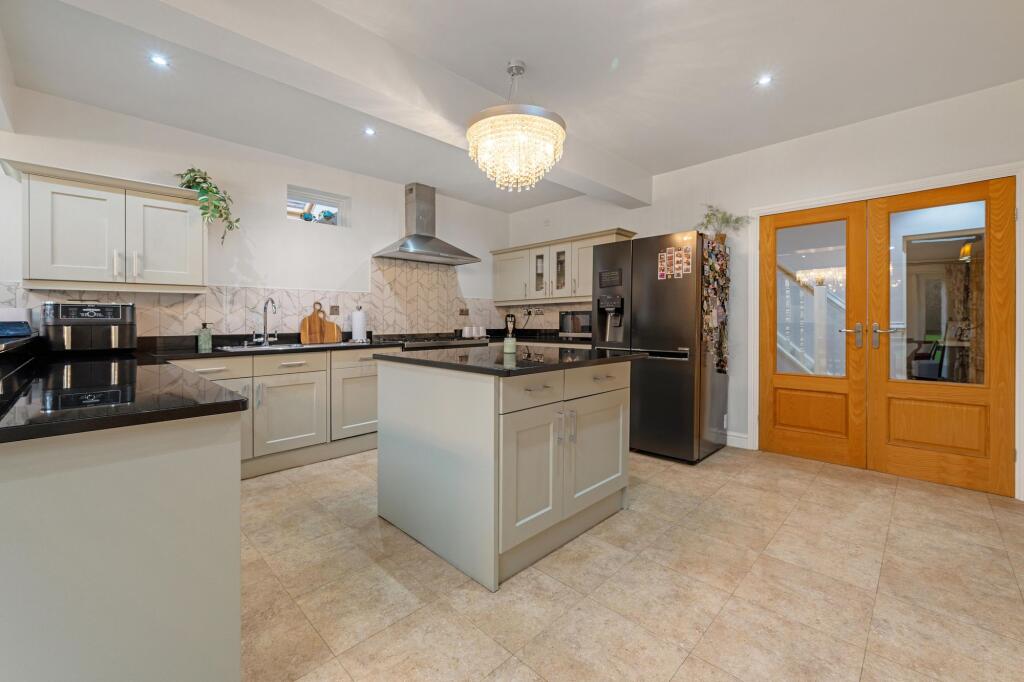 Additional image 11 of Wentworth Road, Four Oaks Estate, B74
